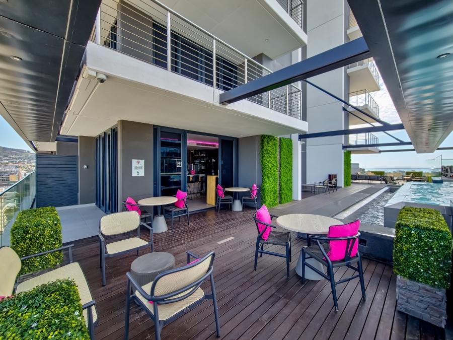  Bedroom Property for Sale in Cape Town City Centre Western Cape